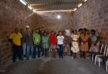 Prefeitura, em parceria com a COELBA, realizou reunião com população do Bairro Santa Terezinha