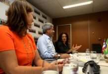 Jerônimo Rodrigues garante pagamento do piso nacional dos professores na Bahia