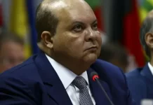 Moraes determina afastamento do governador do Distrito Federal por 90 dias