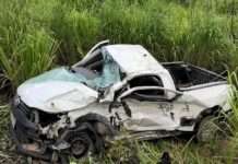 Motorista de caminhonete morre após ser atingido por carreta na BR-242