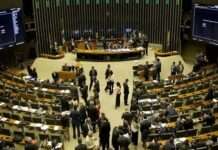 Câmara dos Deputados aprova reforma tributária com margem folgada