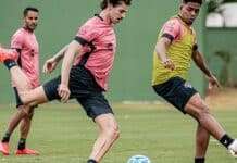 Para abrir distância na liderança da Série B, Vitória enfrenta Atlético-GO neste domingo