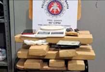 Dupla é presa com 12 kg de maconha e moto clonada no sudoeste baiano
