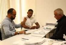 Ordem de serviço para construção de praça em Encarnação, assinada pelo Prefeito Wilson Pedreira, em Salinas da Margarida