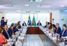 Em reunião, Lula pede “esforço maior” para conter “novo massacre” de yanomamis um ano após decretar emergência