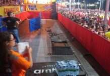 Área de Camarote na Barra afunda e é evacuada