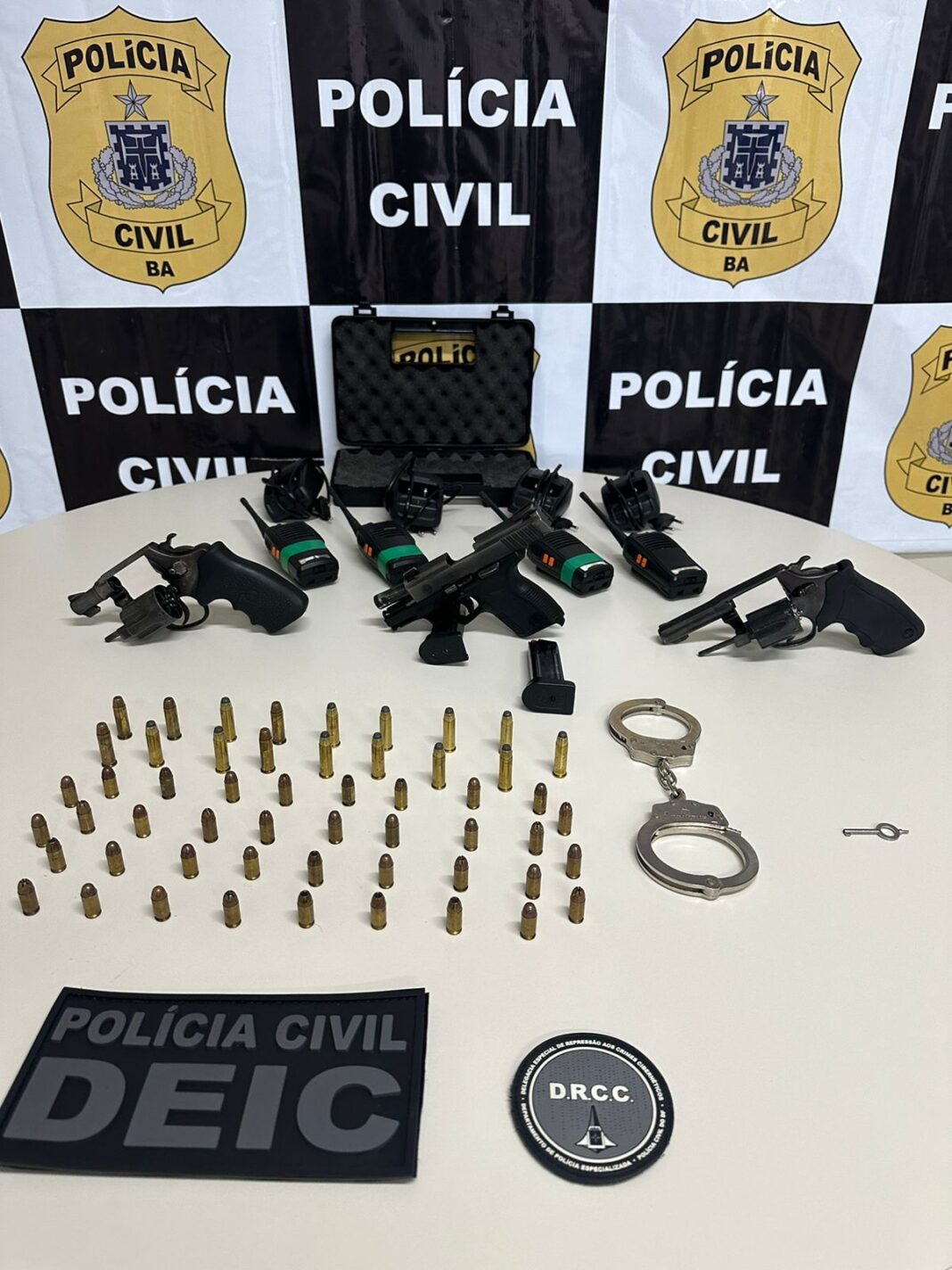 Polícia Civil apreende armas de fogo em ações contra estelionatários Logo