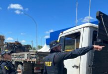 5 pessoas são detidas e 4 veículos são recuperados pela PRF na Paraíba — Polícia Rodoviária Federal WhatsApp Image 2024-03-01 at 15.24.06.jpeg