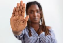 A cada 24 horas, ao menos oito mulheres são vítimas de violência A cada 24 horas, ao menos oito mulheres são vítimas de violência
