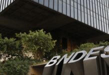 BNDES recebe prêmio internacional na área de debêntures BNDES recebe prêmio internacional na área de debêntures