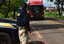 Caminhoneiro é detido pela PRF com 20 “rebites” na BR-010, em Imperatriz/MA — Polícia Rodoviária Federal 1.png