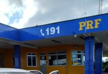 Carro roubado no Paraná e que circulava clonado é recuperado em Jaguaruna — Polícia Rodoviária Federal 3a4ace31-75df-4e94-978d-2e718c2cdfb3.jpg