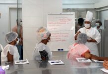 Com apoio da Prefeitura, oficina gratuita de ovos de Páscoa possibilita renda extra para alunos – Secretaria de Comunicação Com apoio da Prefeitura, oficina gratuita de ovos de Páscoa possibilita renda extra para alunos – Secretaria de Comunicação