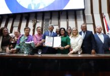 Governador entrega à Alba projeto de lei que institui o programa Bahia Pela Paz Logo