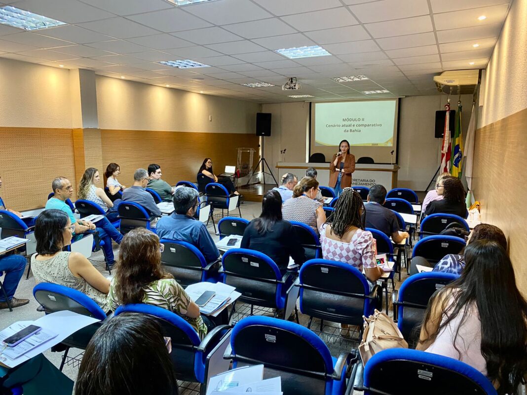 Governo da Bahia capacita servidores para alinhamento do PPA 2024-2027 Logo