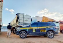 Mais de 200 mil maços de cigarro paraguaio são apreendidos pela PRF em Petrolina — Polícia Rodoviária Federal Mais de 200 mil maços de cigarro paraguaio são apreendidos pela PRF em Petrolina