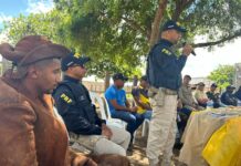 PRF promove palestra educativa para vaqueiros sobre segurança na BR 116 Norte — Polícia Rodoviária Federal WhatsApp Image 2024-03-08 at 18.20.10.jpeg