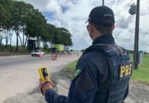 PRF realiza operação em pontos críticos das rodovias federais de Pernambuco — Polícia Rodoviária Federal PRF realiza operação em pontos críticos das rodovias federais de Pernambuco