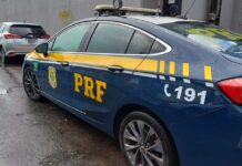 PRF recupera veículo tomado de assalto em Fortaleza (CE) — Polícia Rodoviária Federal yaris.jpg