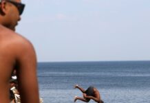 Rio cria dia estadual para reflexão sobre morte de jovens negros Rio cria dia estadual para reflexão sobre morte de jovens negros