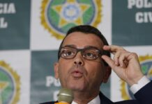 Rivaldo Barbosa é demitido de universidade onde lecionava Direito Rivaldo Barbosa é demitido de universidade onde lecionava Direito