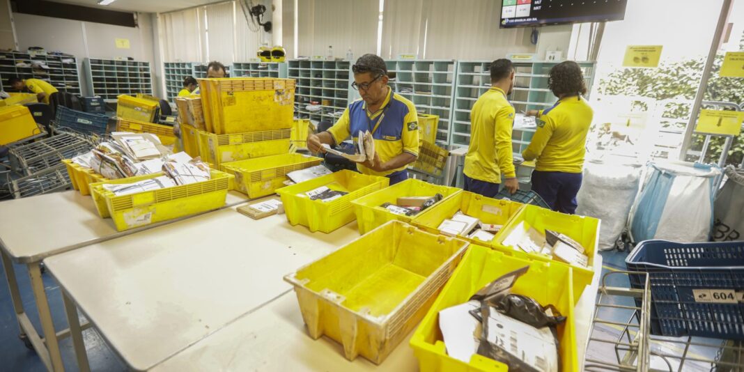 Serviços postais nacionais e internacionais serão reajustados em abril Serviços postais nacionais e internacionais serão reajustados em abril