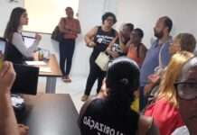 VERA CRUZ: Professores protestam contra gestão do Prefeito Marcus Vinícius, reivindicando justiça e valorização na Educação