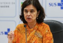 Brasil passa a adotar esquema de dose única contra o HPV Brasil passa a adotar esquema de dose única contra o HPV