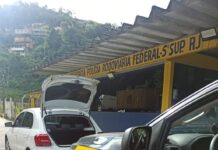 Carro furtado na Zona Norte do Rio é recuperado em Petrópolis — Polícia Rodoviária Federal PRF_Petrópolis.jpg