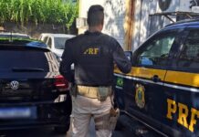 Carro roubado há quase dois anos é recuperado na BR-493 — Polícia Rodoviária Federal PRF2.jpg
