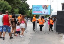 Muita música e reforço no policiamento marcam a primeira pré-micareta de Feira de Santana Logo