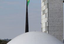 Projeto da LDO prevê crescimento de 2,8% para o próximo ano Projeto da LDO prevê crescimento de 2,8% para o próximo ano