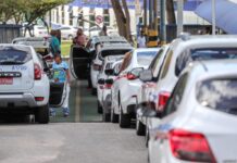 Taxistas, mototaxistas e demais autorizatários terão prazo para regularizarem documentação prorrogado – Secretaria de Comunicação Taxistas, mototaxistas e demais autorizatários terão prazo para regularizarem documentação prorrogado – Secretaria de Comunicação