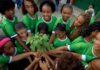Time feminino de futebol apoiado pela Sudesb planta mudas de árvores no Estádio de Pituaçu Logo