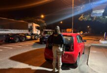 Carro furtado na Baixada Fluminense é recuperado em Campos dos Goytacazes — Polícia Rodoviária Federal PRF_8aDELRJ.jpg