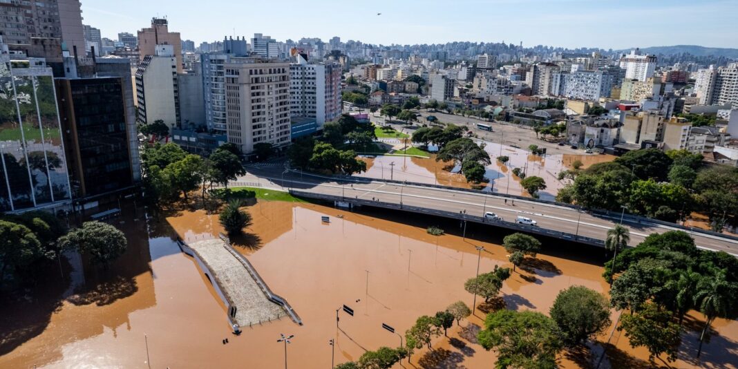 Chega a 100 o número de mortes confirmadas no Rio Chega a 100 o número de mortes confirmadas no Rio Grande do Sul