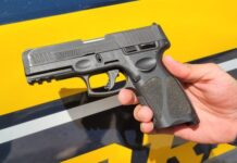 PRF detém homem com pistola 9 mm e carro levado de locadora no Curado — Polícia Rodoviária Federal PRF detém homem com pistola 9 mm e carro levado de locadora no Curado8