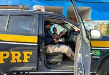 PRF faz surpresa para fã mirim em Duque de Caxias — Polícia Rodoviária Federal IMG-20240525-WA0031.jpg