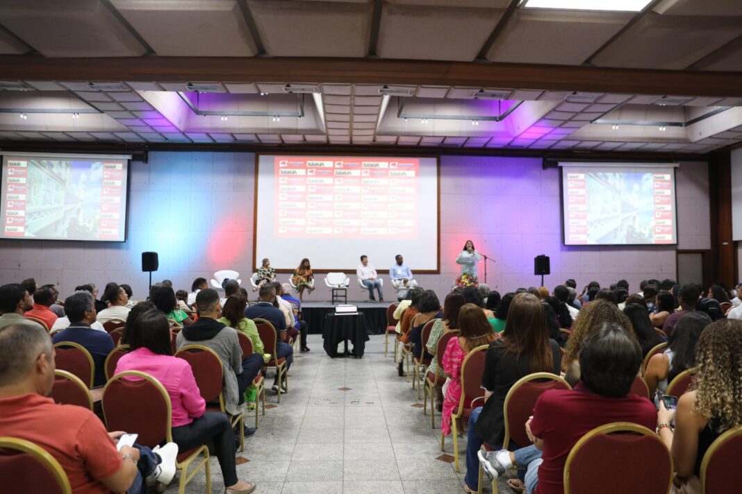 Processos formativos da Educação Profissional e Básica são prioridade da Logo
