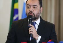 Relator do TRE-RJ vota pela cassação de Cláudio Castro e vice Relator do TRE-RJ vota pela cassação de Cláudio Castro e vice