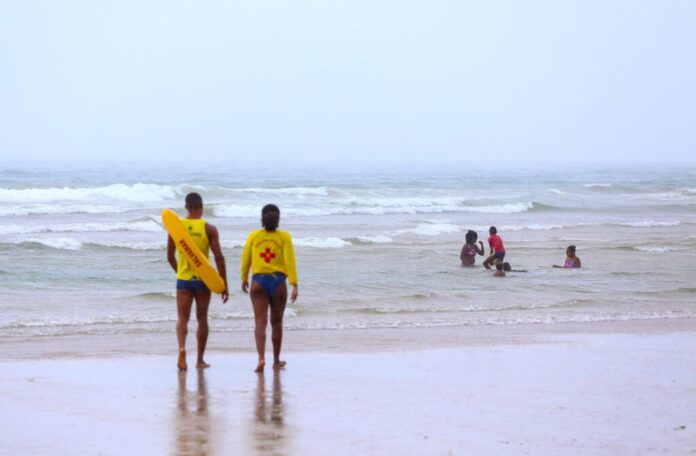Salvamar alerta população sobre cuidados com o banho de mar no período chuvoso – Secretaria de Comunicação