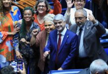 Senado aprova projeto que renova cotas raciais em concursos públicos Senado aprova projeto que renova cotas raciais em concursos públicos