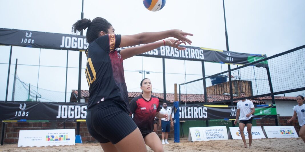Em meio a competições, JUBs Atléticas amplia horizontes profissionais Em meio a competições, JUBs Atléticas amplia horizontes profissionais