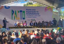 Estudantes baianos participam do lançamento da nova edição do Projovem, em Brasília Logo