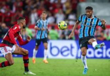 Flamengo recebe Grêmio no Maracanã mirando a ponta do Brasileiro Flamengo recebe Grêmio no Maracanã mirando a ponta do Brasileiro