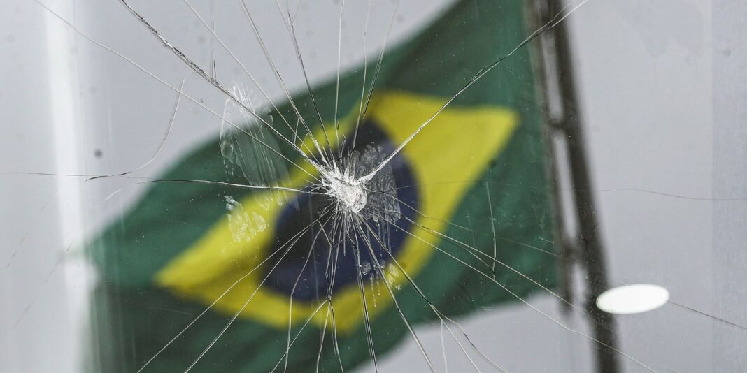 Governo da Argentina identifica foragidos do 8 de janeiro no Governo da Argentina identifica foragidos do 8 de janeiro no país