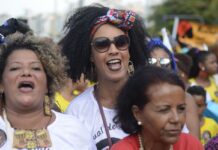 Mulheres negras lideram maioria das comunidades na Baixada Santista Mulheres negras lideram maioria das comunidades na Baixada Santista