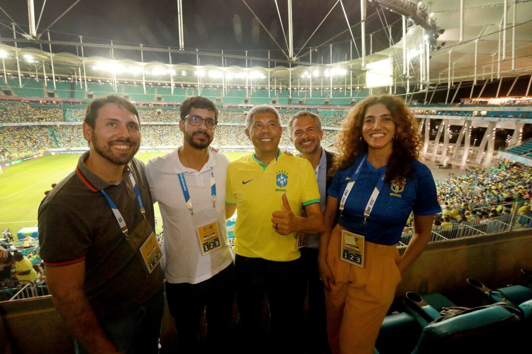 Na Arena Fonte Nova, governador prestigia triunfo da Seleção Brasileira Logo