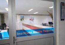 Novas tecnologias são destaque na formação de professores em 41 anos do Instituto Anísio Teixeira Logo