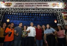 Piauiense Frank Aguiar se apresenta no São João da Bahia, em Planaltino, nesta segunda-feira (24) Logo